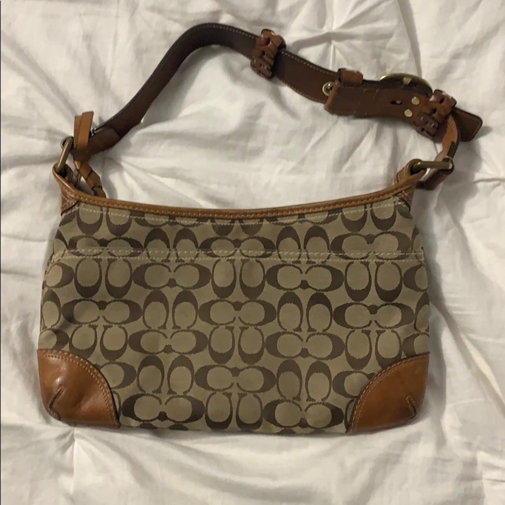 Coach Purse
Shoulder Bag